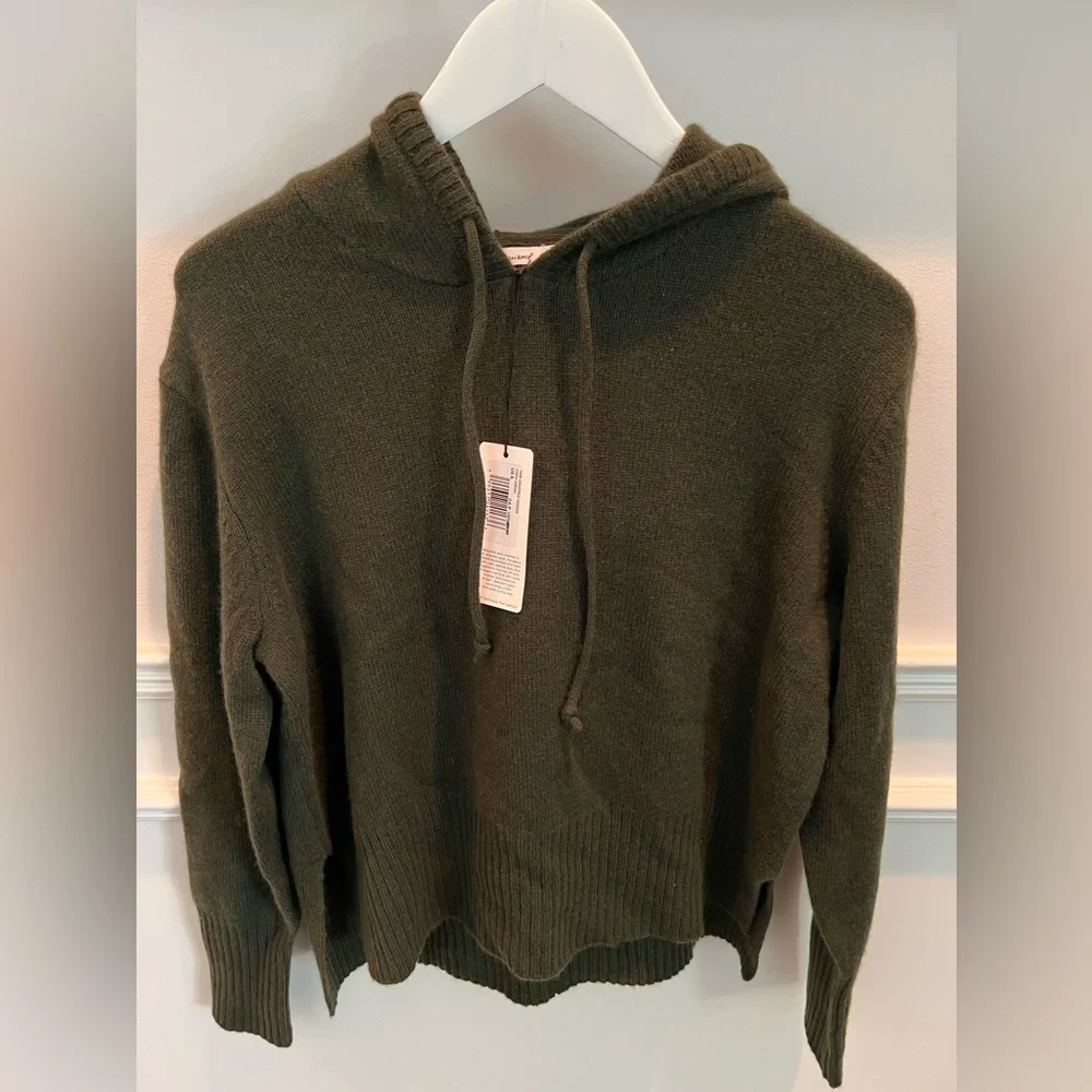 Unsubscribed Cashmere Hoodie in military green.Never worn with tags. - Picture 4 of 9
